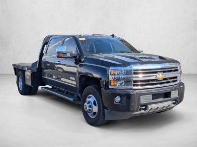 2018 Chevrolet Silverado 3500 HD Crew Cab Long Box 4-Wheel Drive High Country