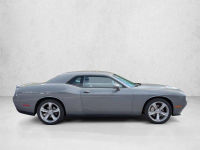 2018 Dodge Challenger SXT RWD