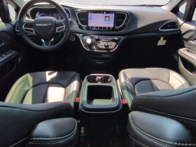 2026 Chrysler Voyager LX FWD