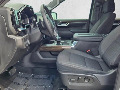 2022 Chevrolet Silverado 1500 Crew Cab Short Box 2-Wheel Drive RST
