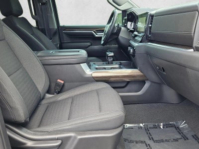 2022 Chevrolet Silverado 1500 Crew Cab Short Box 2-Wheel Drive RST