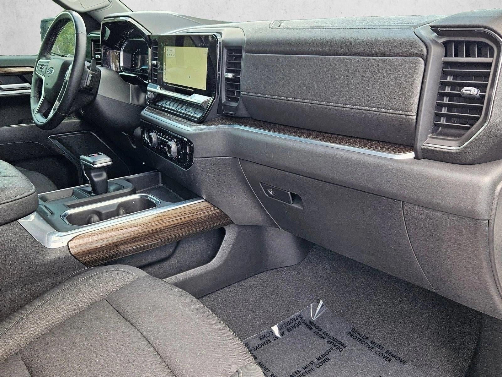 2022 Chevrolet Silverado 1500 Crew Cab Short Box 2-Wheel Drive RST