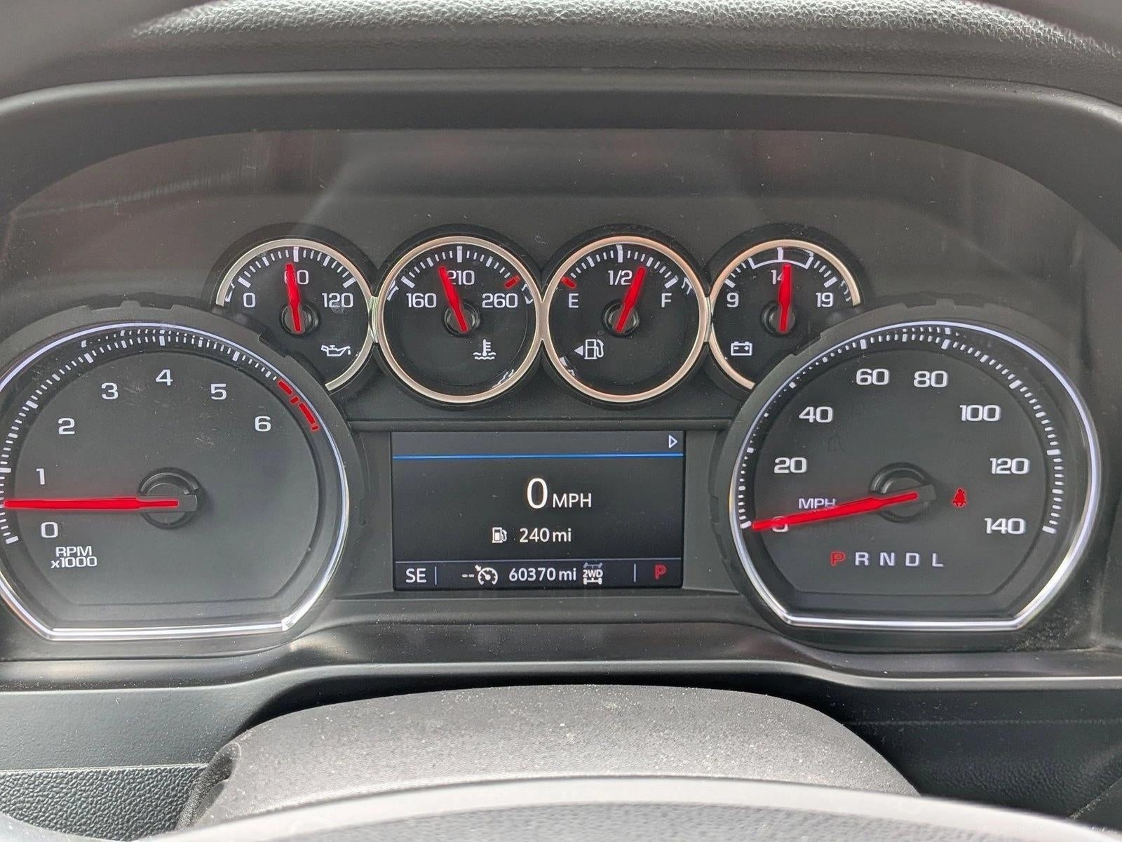 2021 Chevrolet Silverado 1500 Crew Cab Short Box 4-Wheel Drive Custom