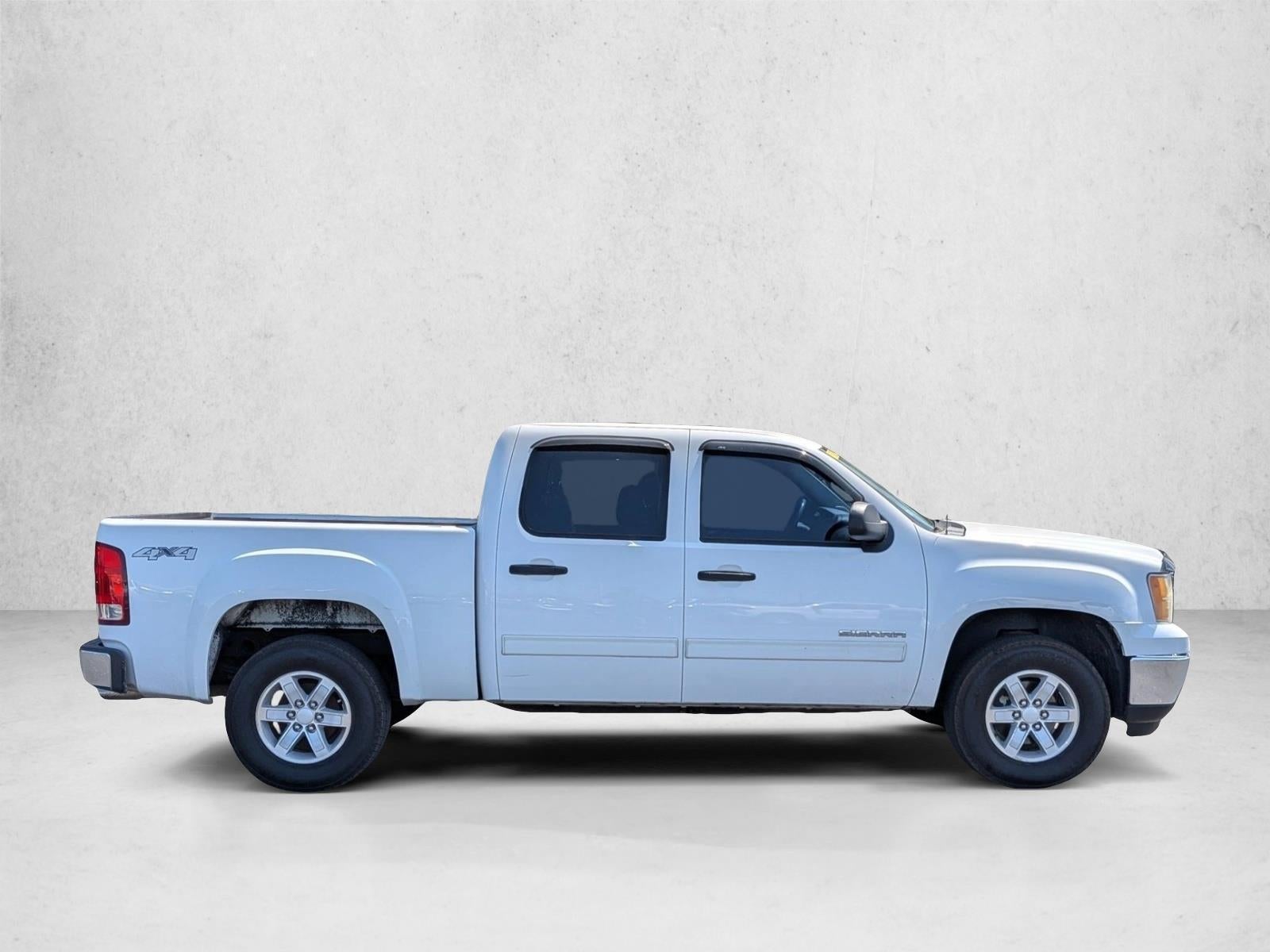 2013 GMC Sierra 1500 Crew Cab Short Box 4-Wheel Drive SLE