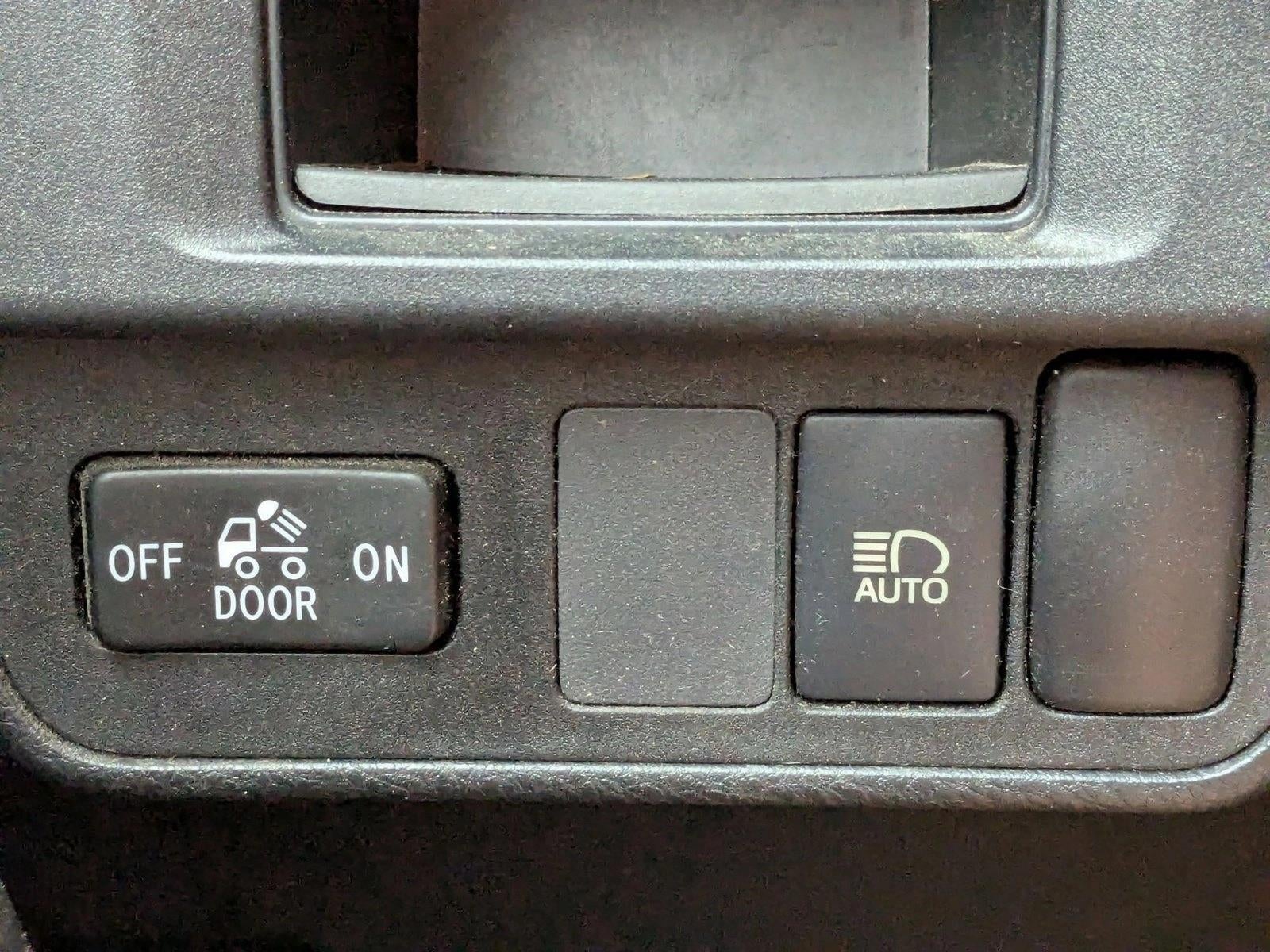 2019 Toyota Tacoma 2WD 2WD SR5 Double Cab 5' Bed V6 AT (GS)