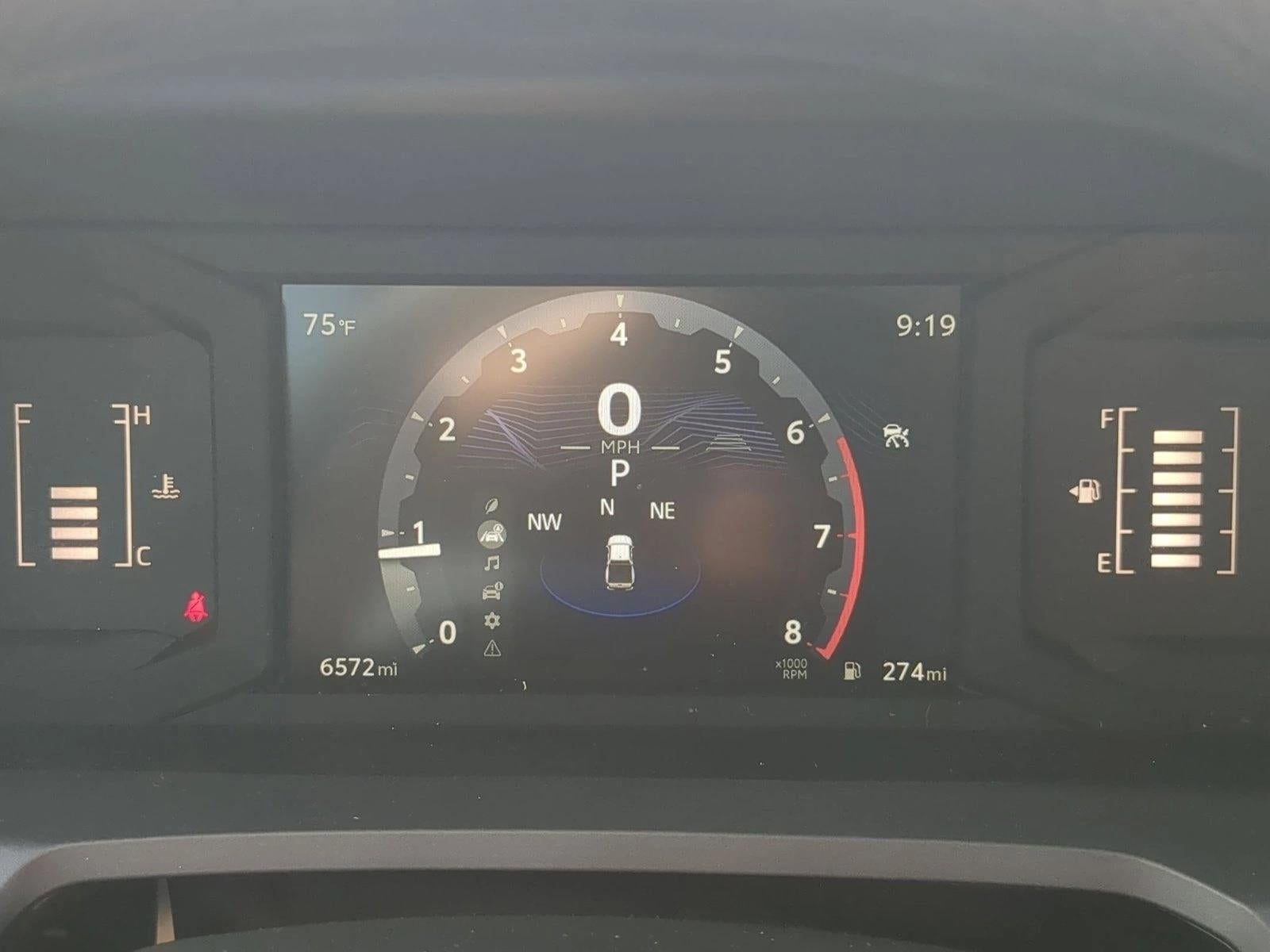 2025 Toyota Tacoma 2WD 2WD SR5 Double Cab 5' Bed AT (SE)