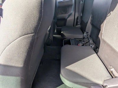 2022 Toyota Tacoma 2WD 2WD SR5 Access Cab 6' Bed I4 AT (Natl)