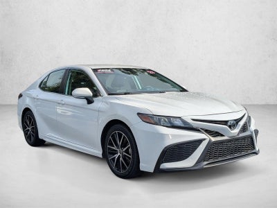 2023 Toyota Camry SE Auto (SE)