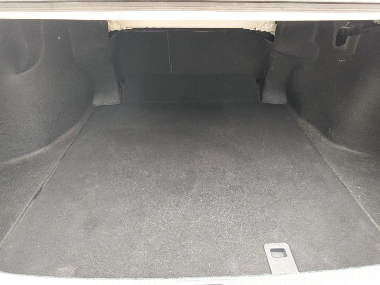 2023 Toyota Camry SE Auto (SE)