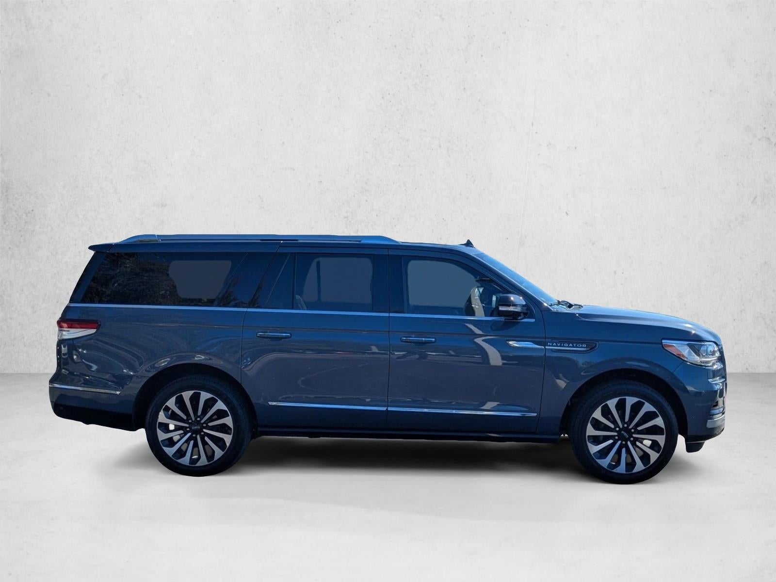 2023 Lincoln Navigator L Reserve 4x2