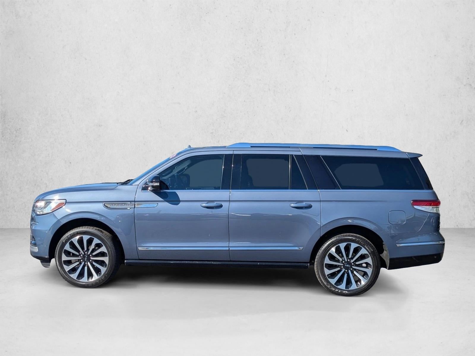 2023 Lincoln Navigator L Reserve 4x2