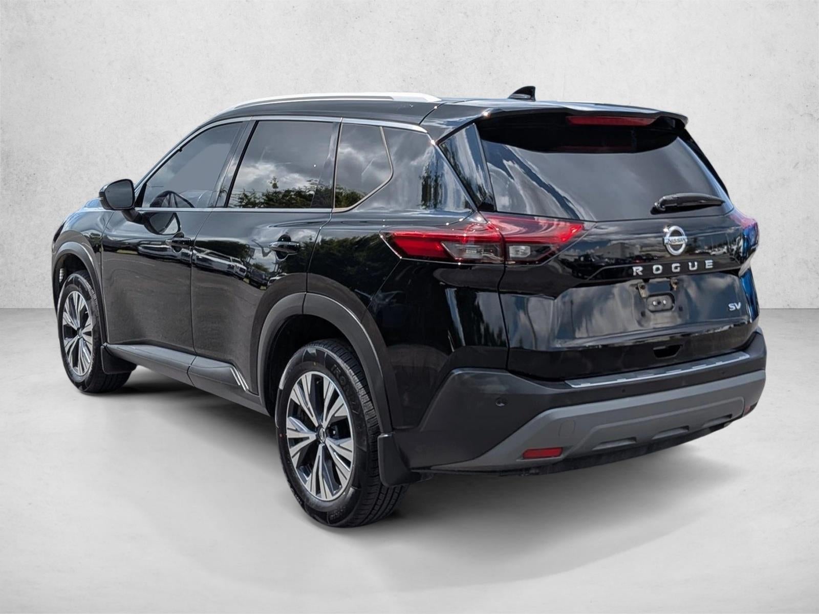 2021 Nissan Rogue FWD SV