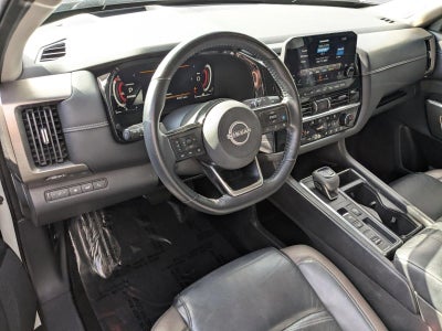 2022 Nissan Pathfinder Platinum 2WD
