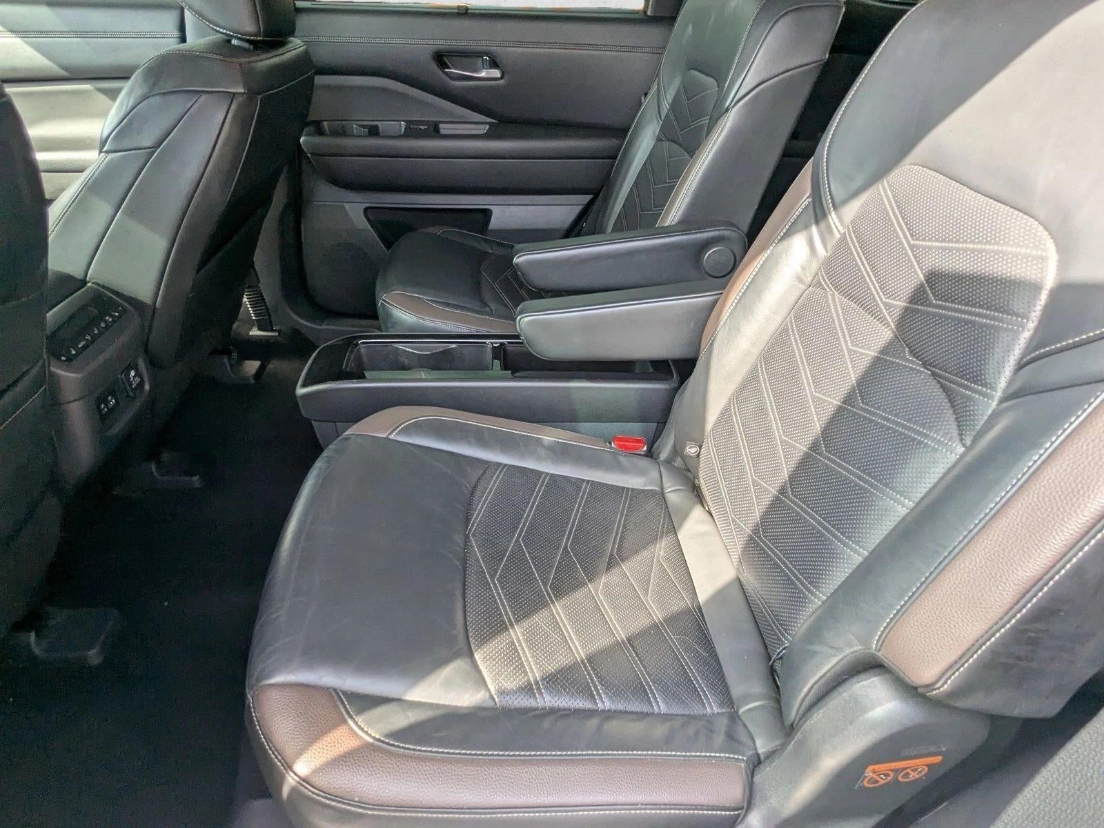 2022 Nissan Pathfinder Platinum 2WD