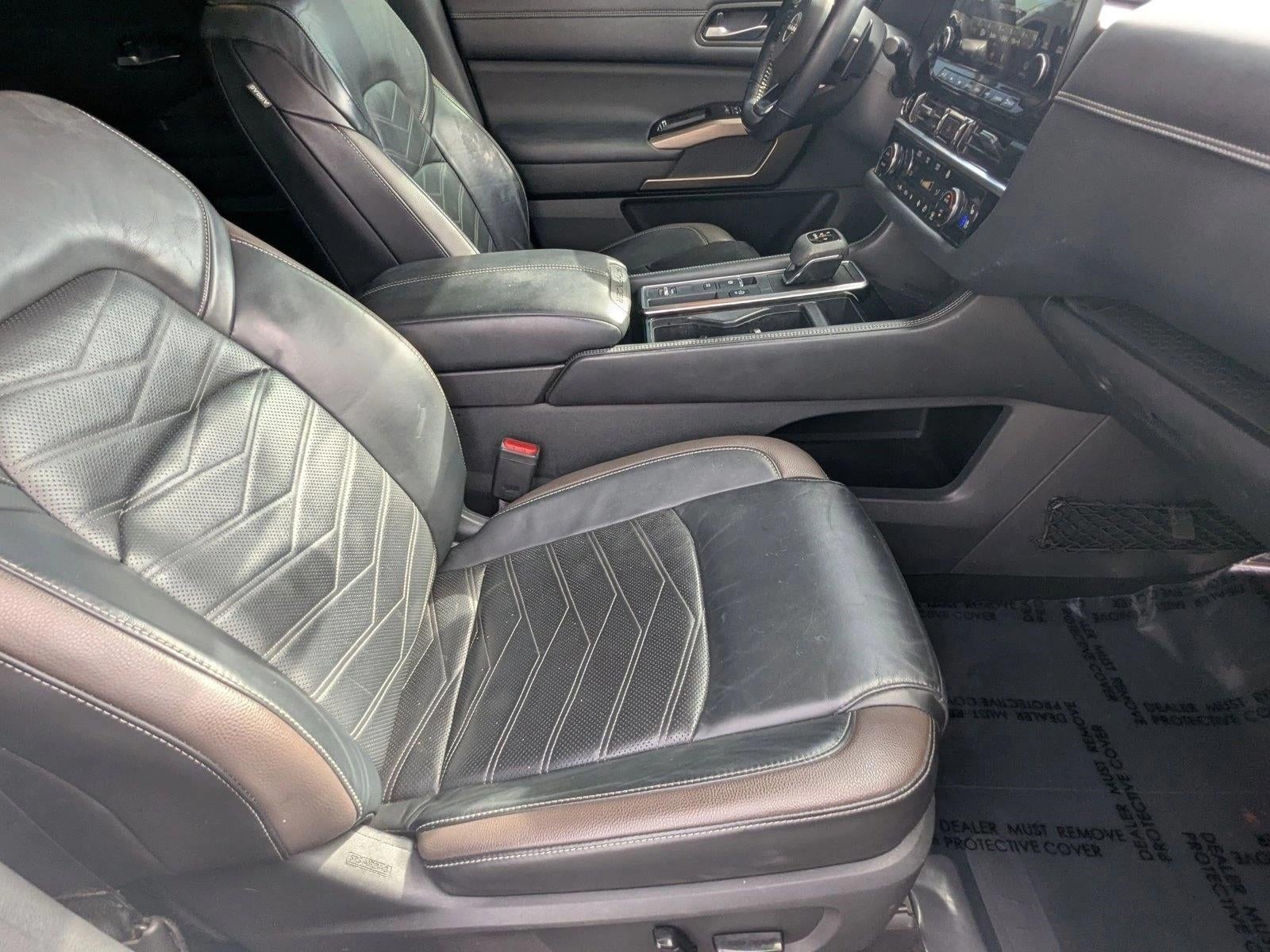 2022 Nissan Pathfinder Platinum 2WD