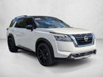 2022 Nissan Pathfinder Platinum 2WD