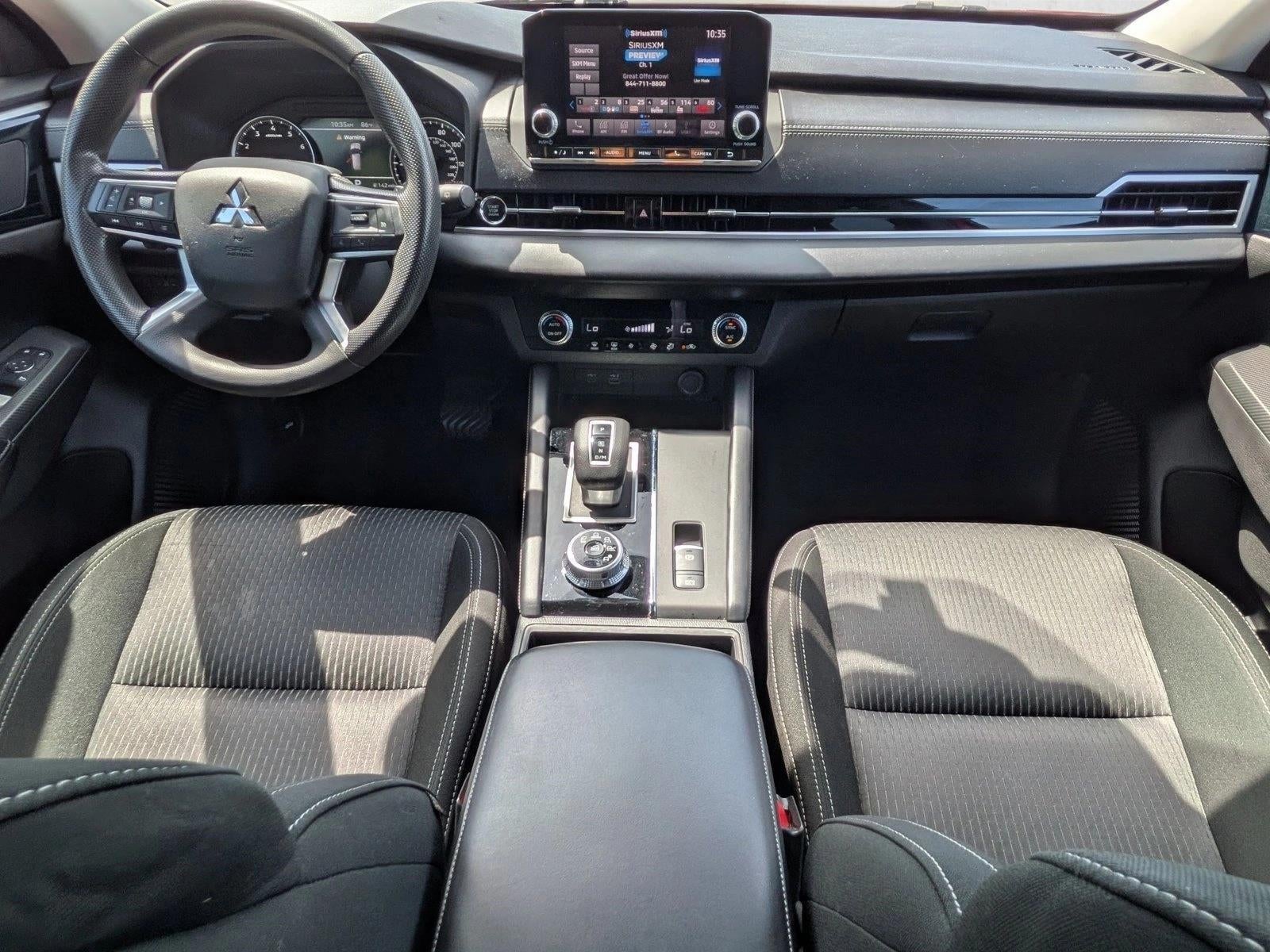 2022 Mitsubishi Outlander ES FWD