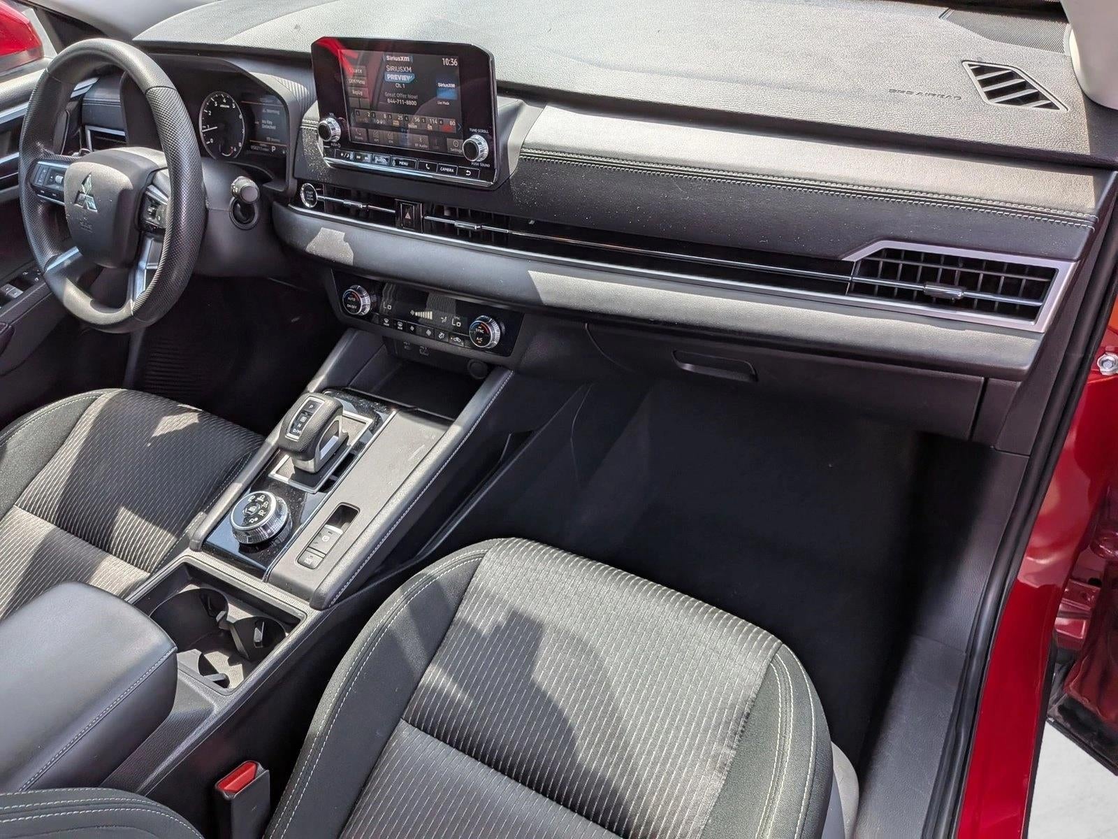 2022 Mitsubishi Outlander ES FWD