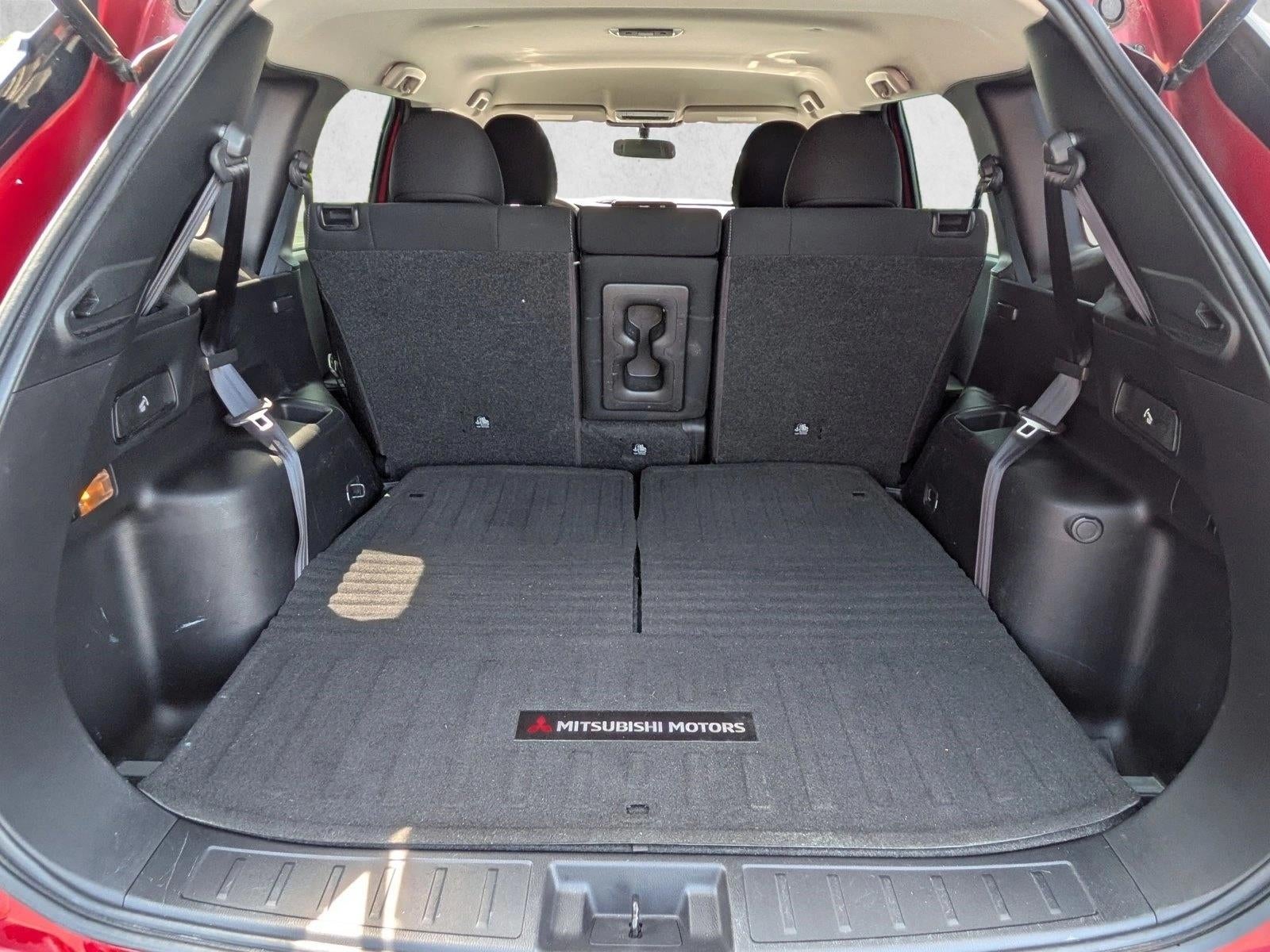 2022 Mitsubishi Outlander ES FWD