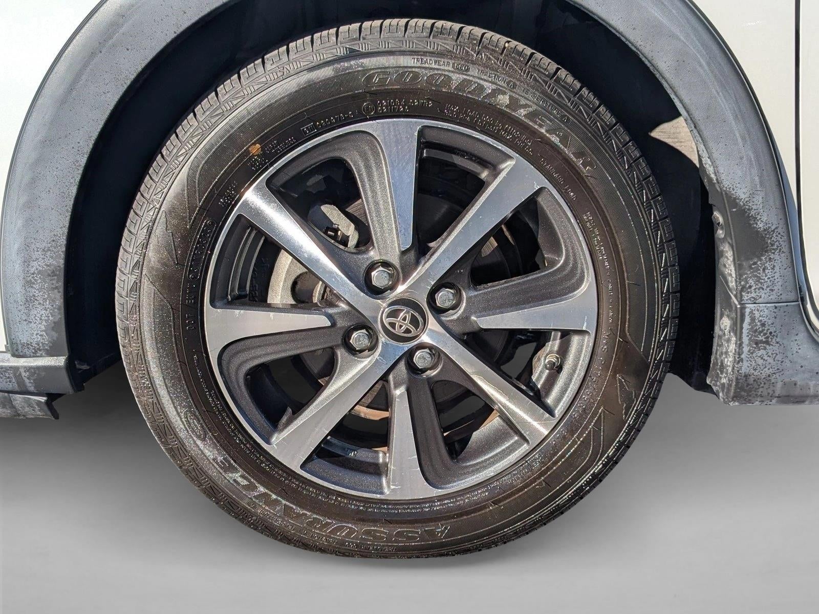 2018 Toyota Prius c Four (GS)