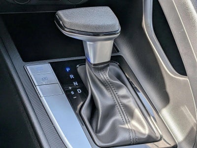 2024 Hyundai ELANTRA SEL IVT
