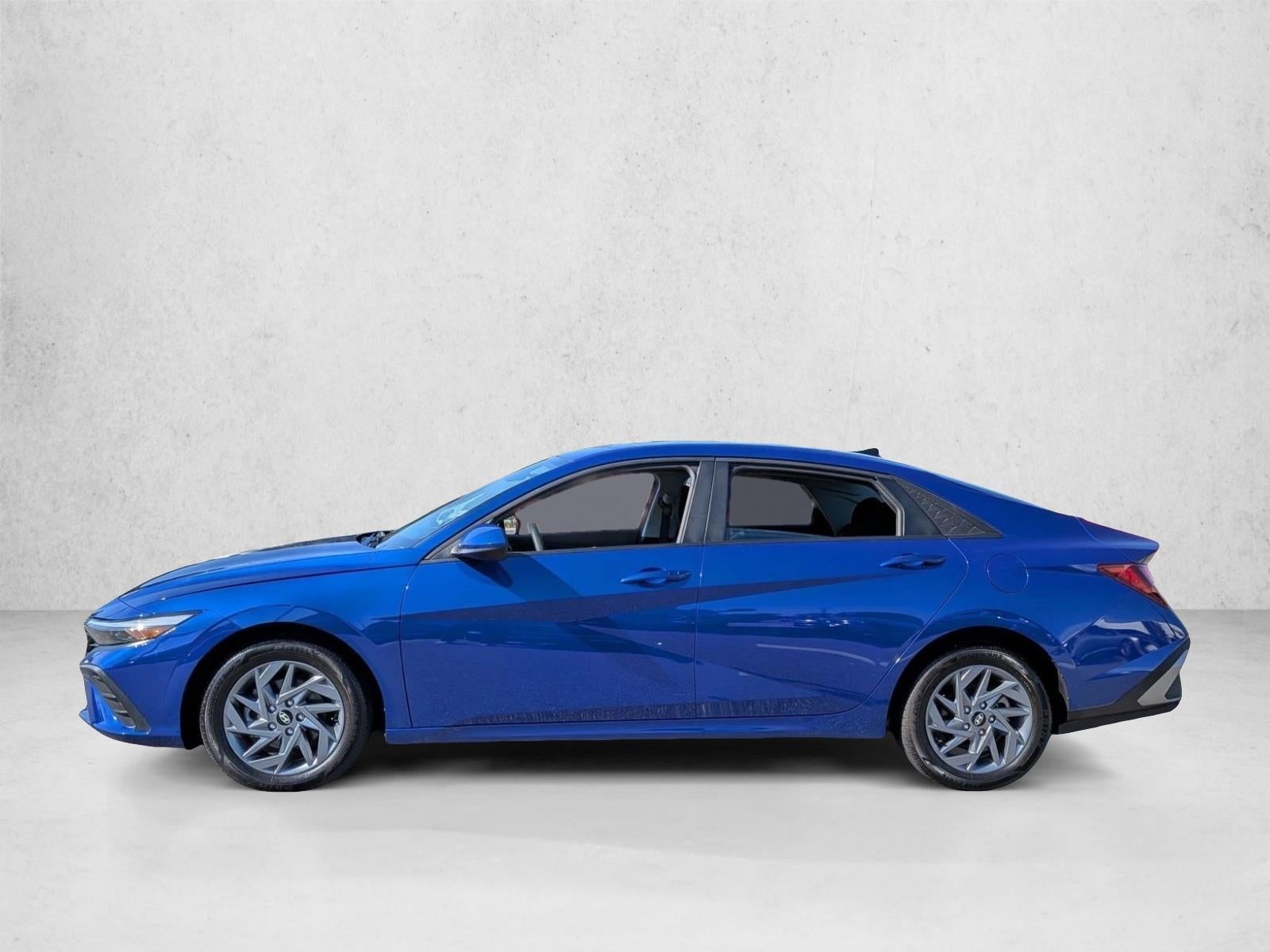 2024 Hyundai ELANTRA SEL IVT