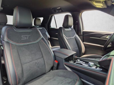 2025 Ford Explorer ST 4WD
