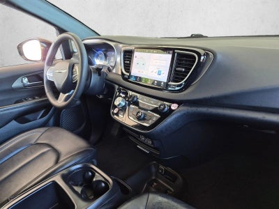 2025 Chrysler Pacifica Select FWD