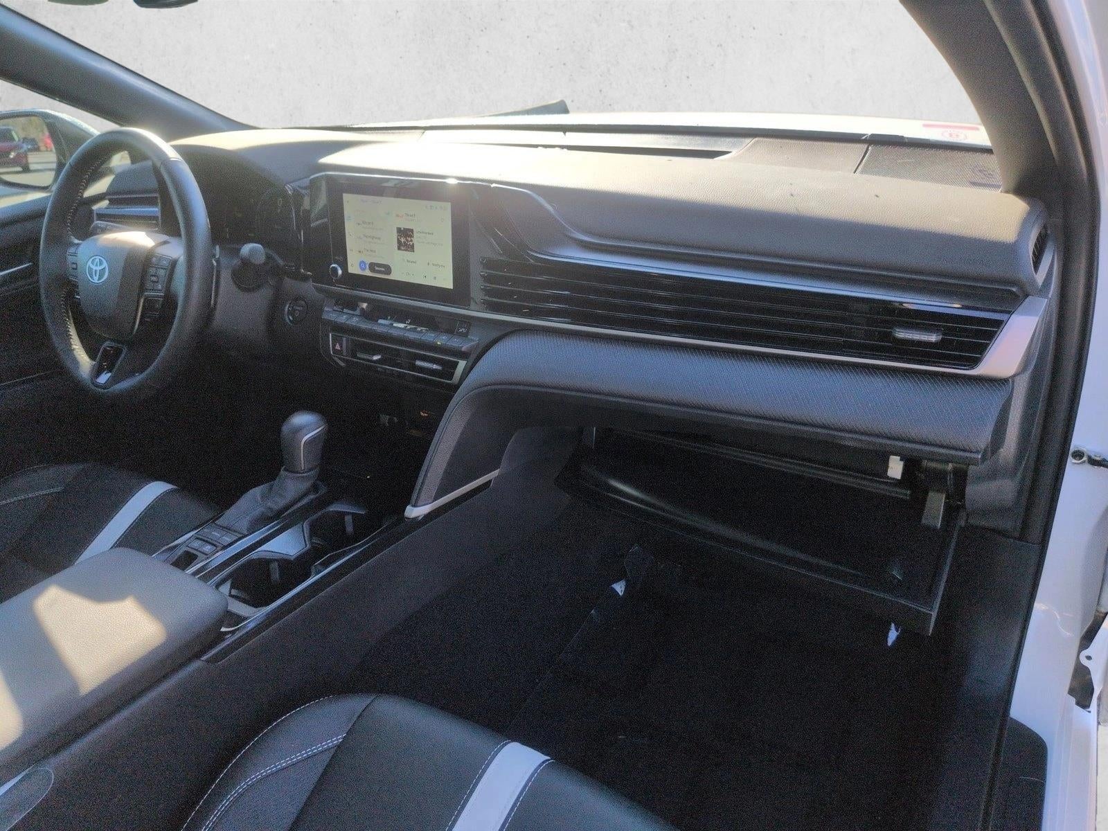 2025 Toyota Camry SE (SE)