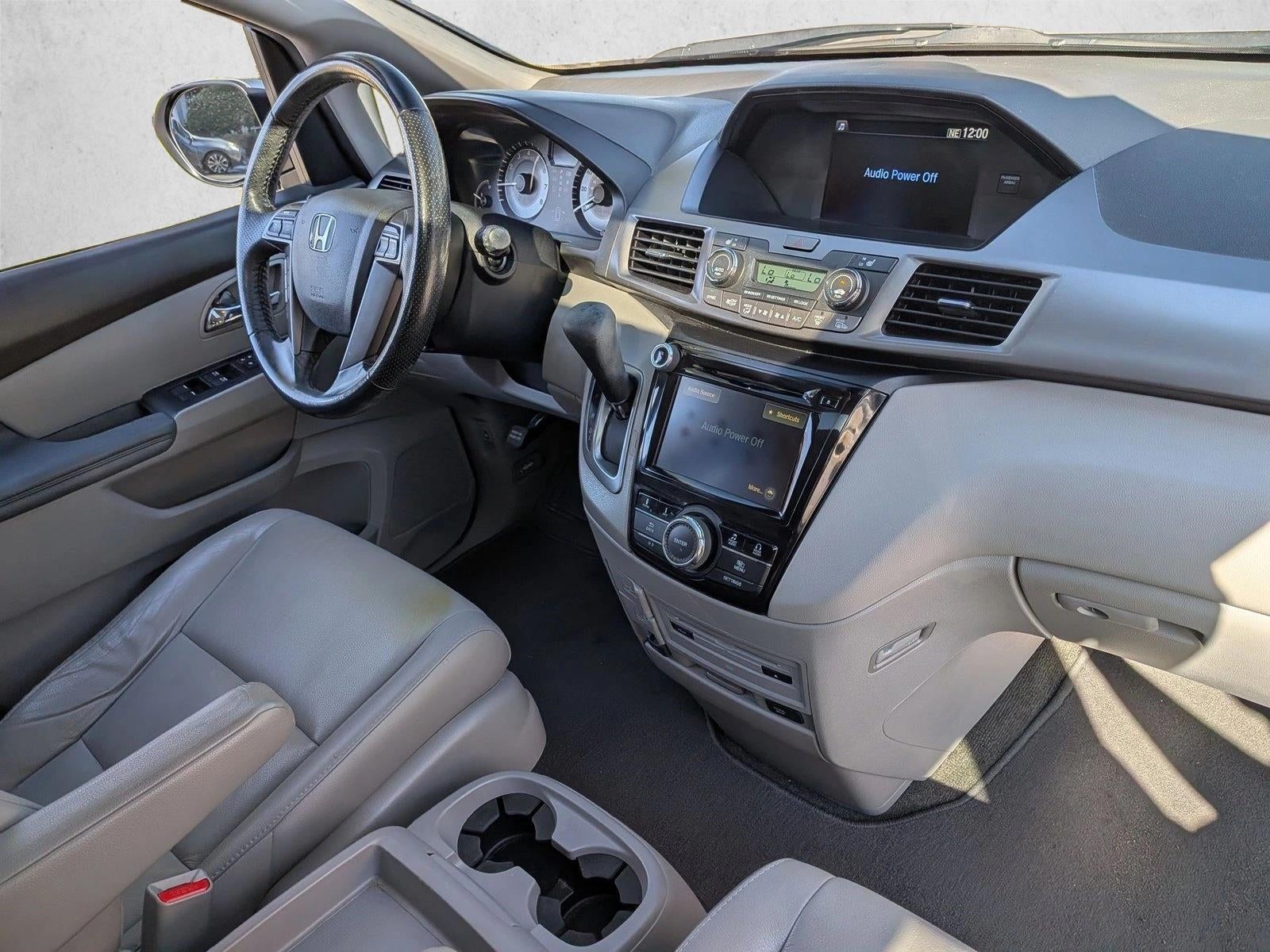 2014 Honda Odyssey EX-L with DVD Rear Entertainment System
