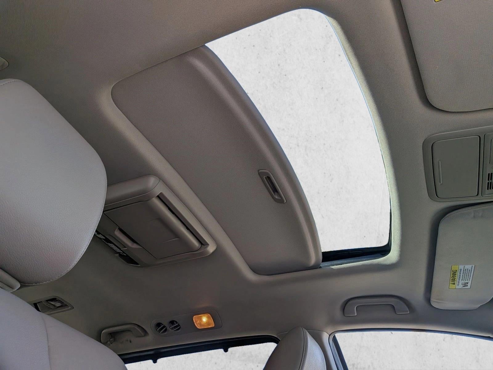 2014 Honda Odyssey EX-L with DVD Rear Entertainment System