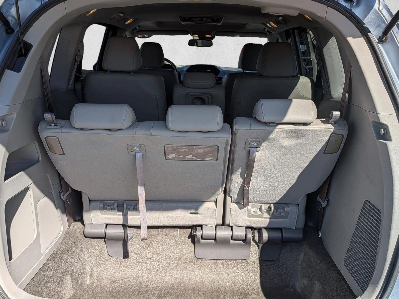 2014 Honda Odyssey EX-L with DVD Rear Entertainment System