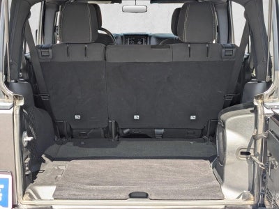 2014 Jeep Wrangler Unlimited 4WD 4dr Sahara