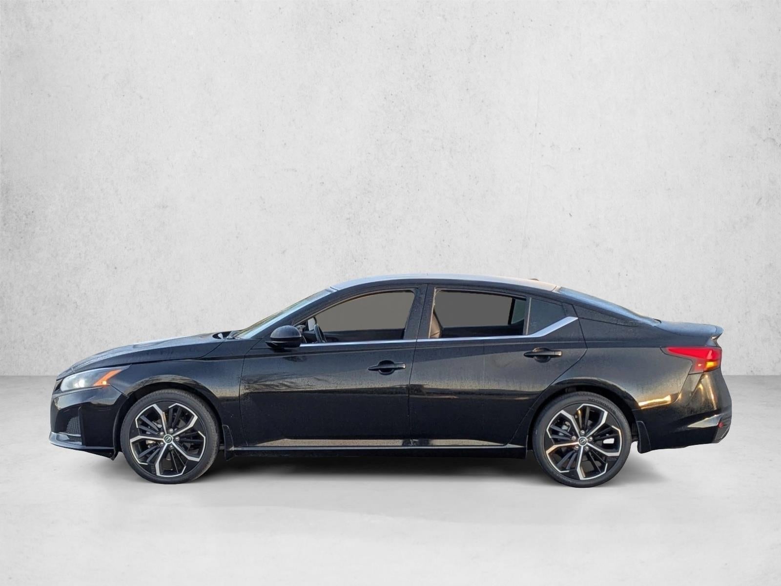 2023 Nissan Altima 2.5 SR Sedan