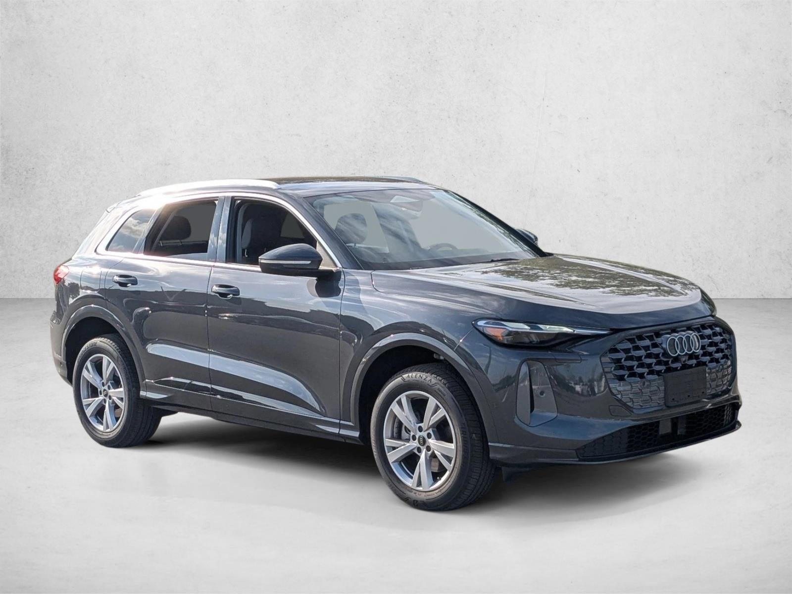 2025 Audi Q5 Premium 2.0 TFSI quattro