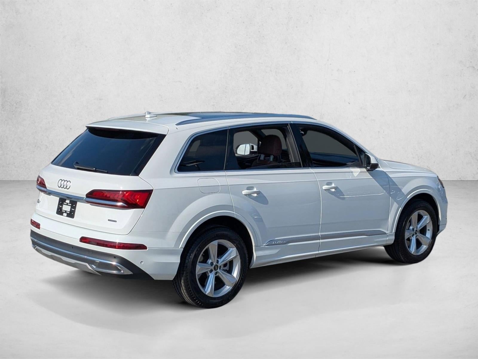 2023 Audi Q7 Premium 45 TFSI quattro
