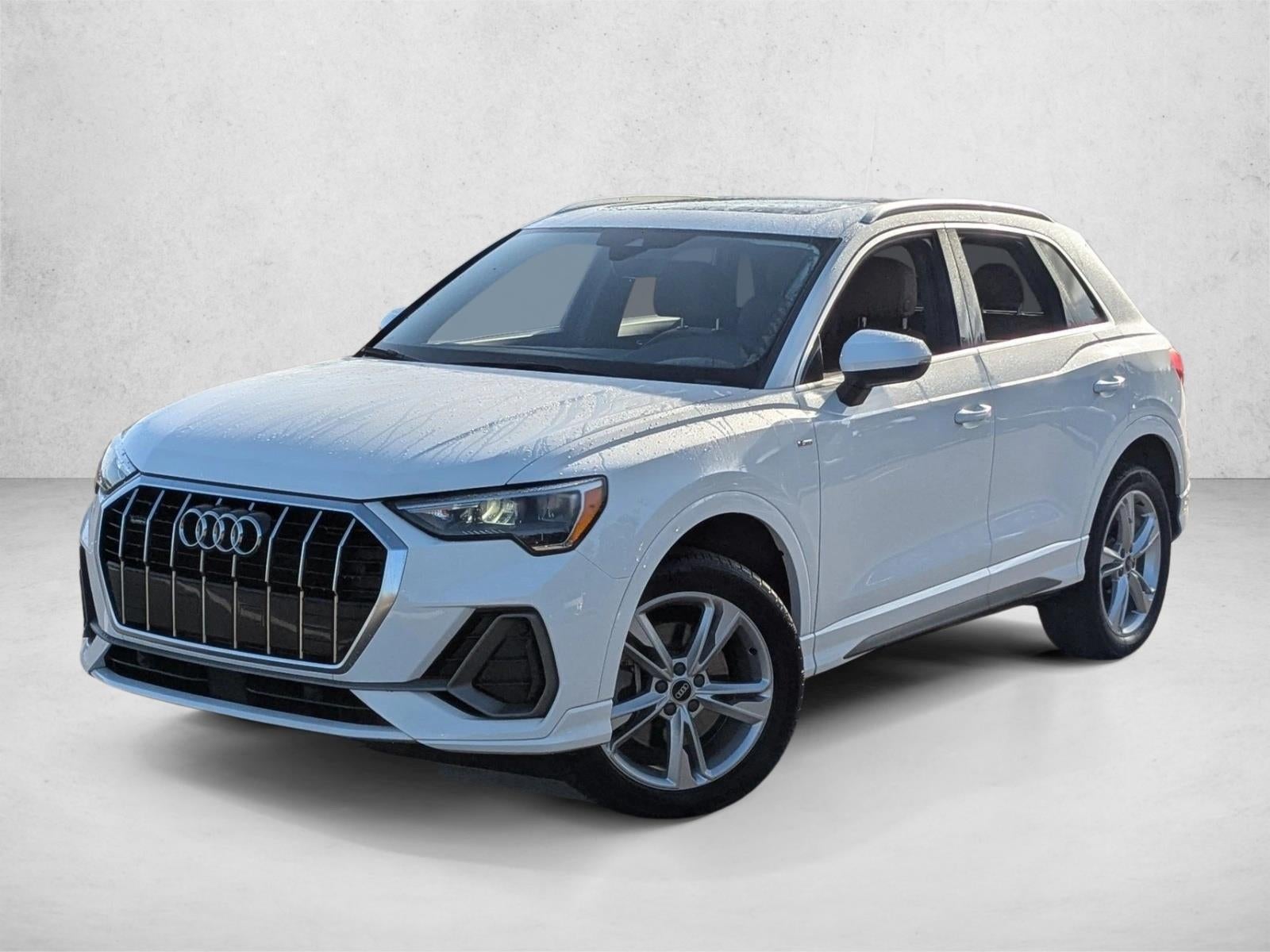 2022 Audi Q3 S line Premium 45 TFSI quattro