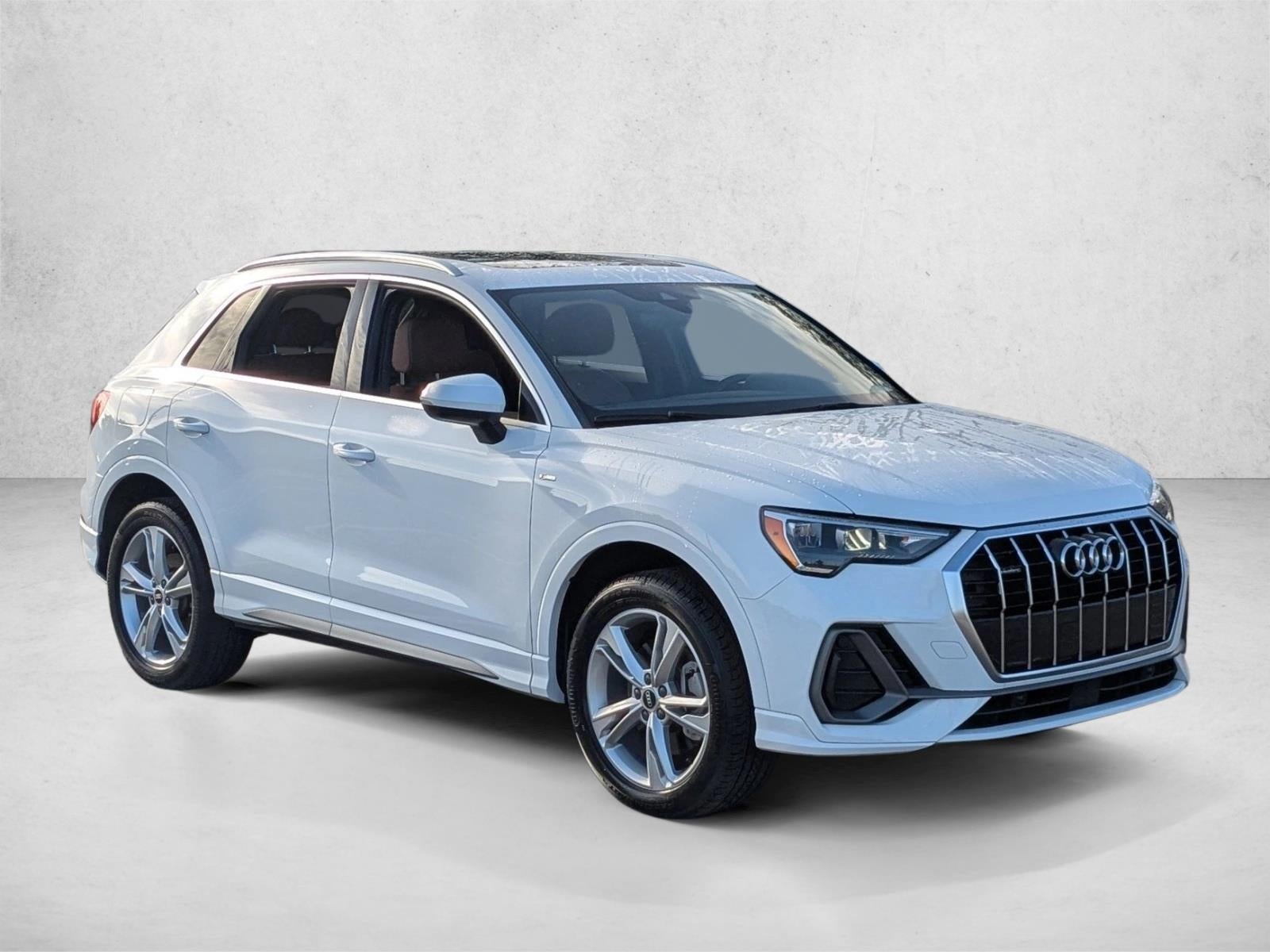 2022 Audi Q3 S line Premium 45 TFSI quattro