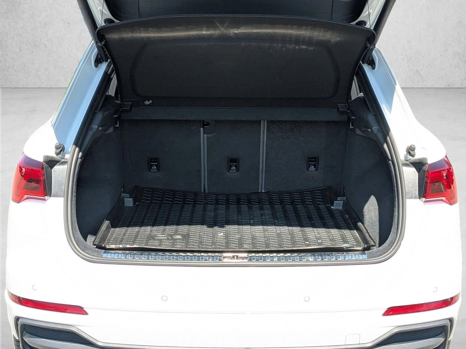 2024 Audi Q3 S line Premium 45 TFSI quattro