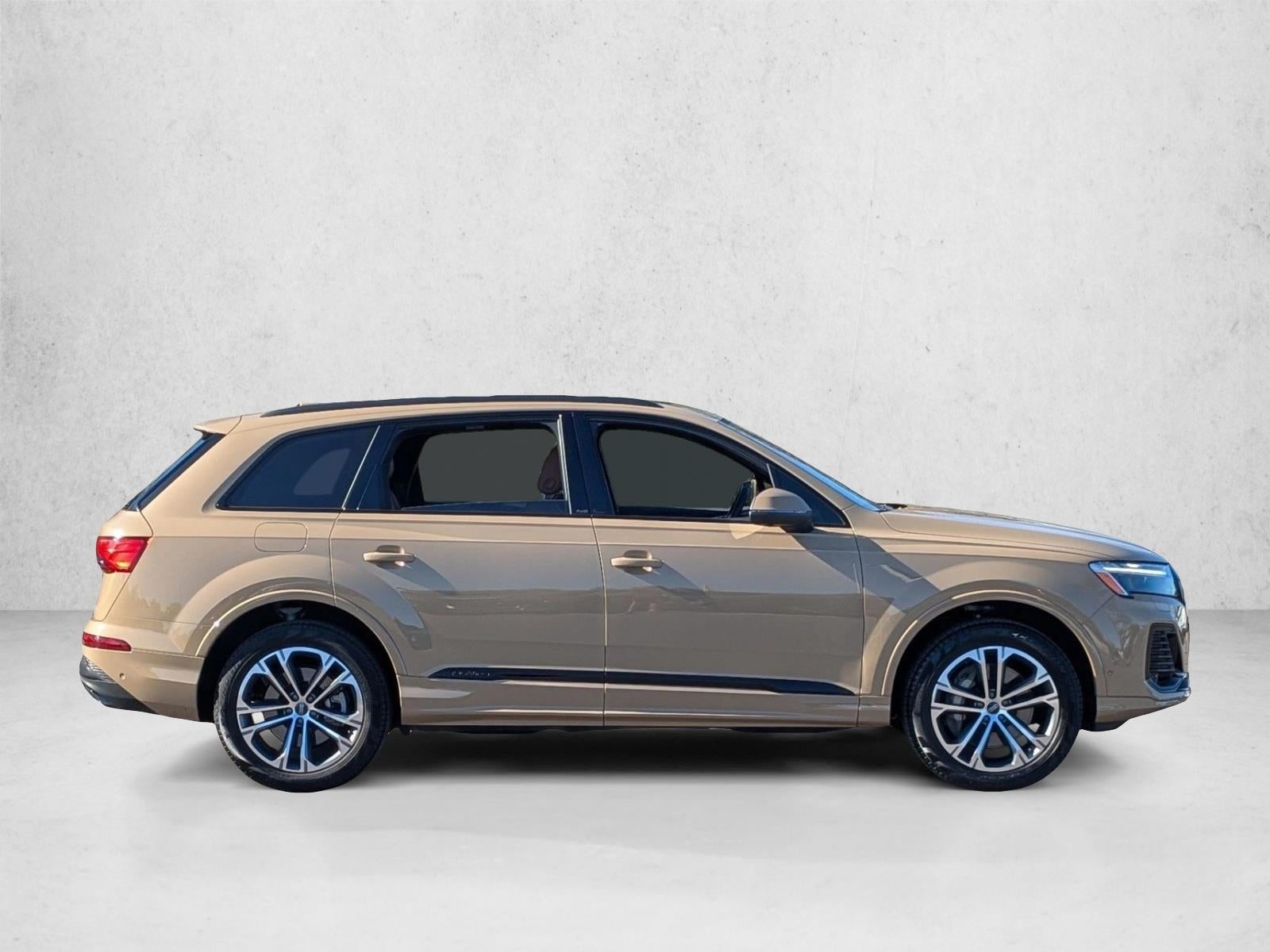 2025 Audi Q7 Premium Plus 45 TFSI quattro