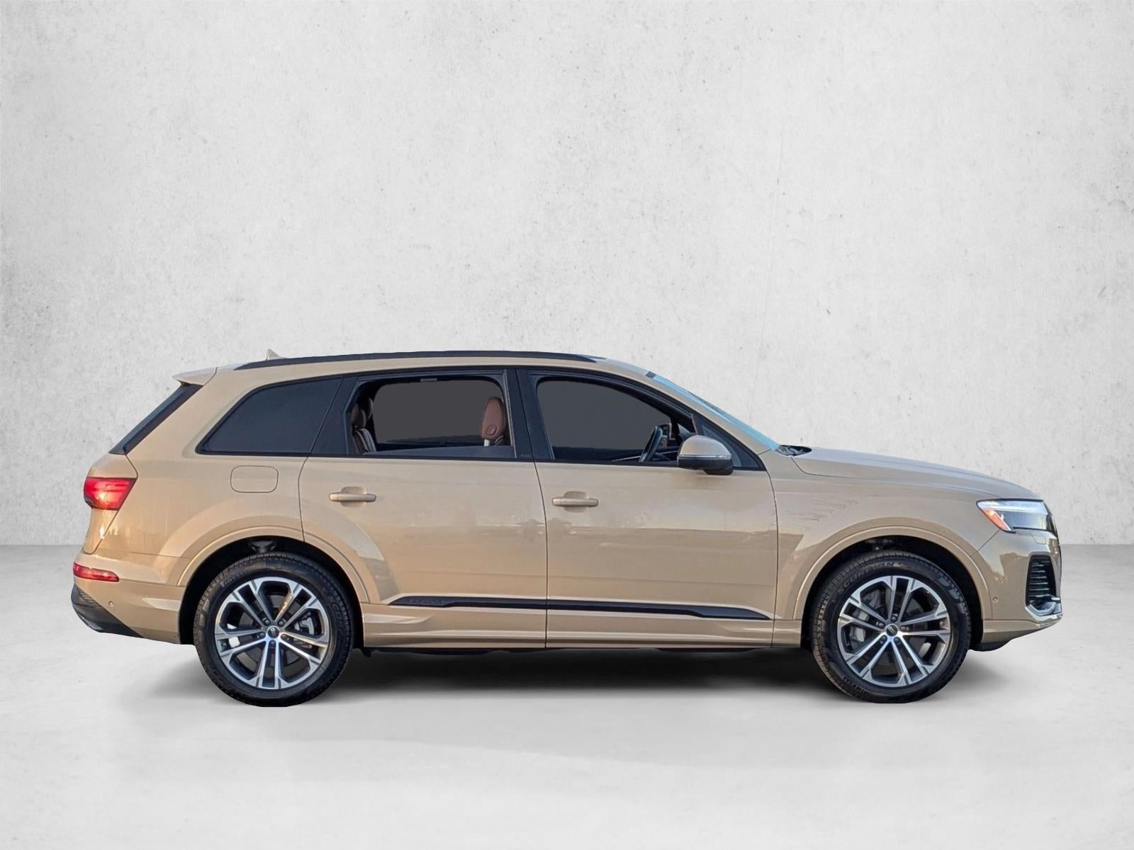2025 Audi Q7 Premium Plus 45 TFSI quattro