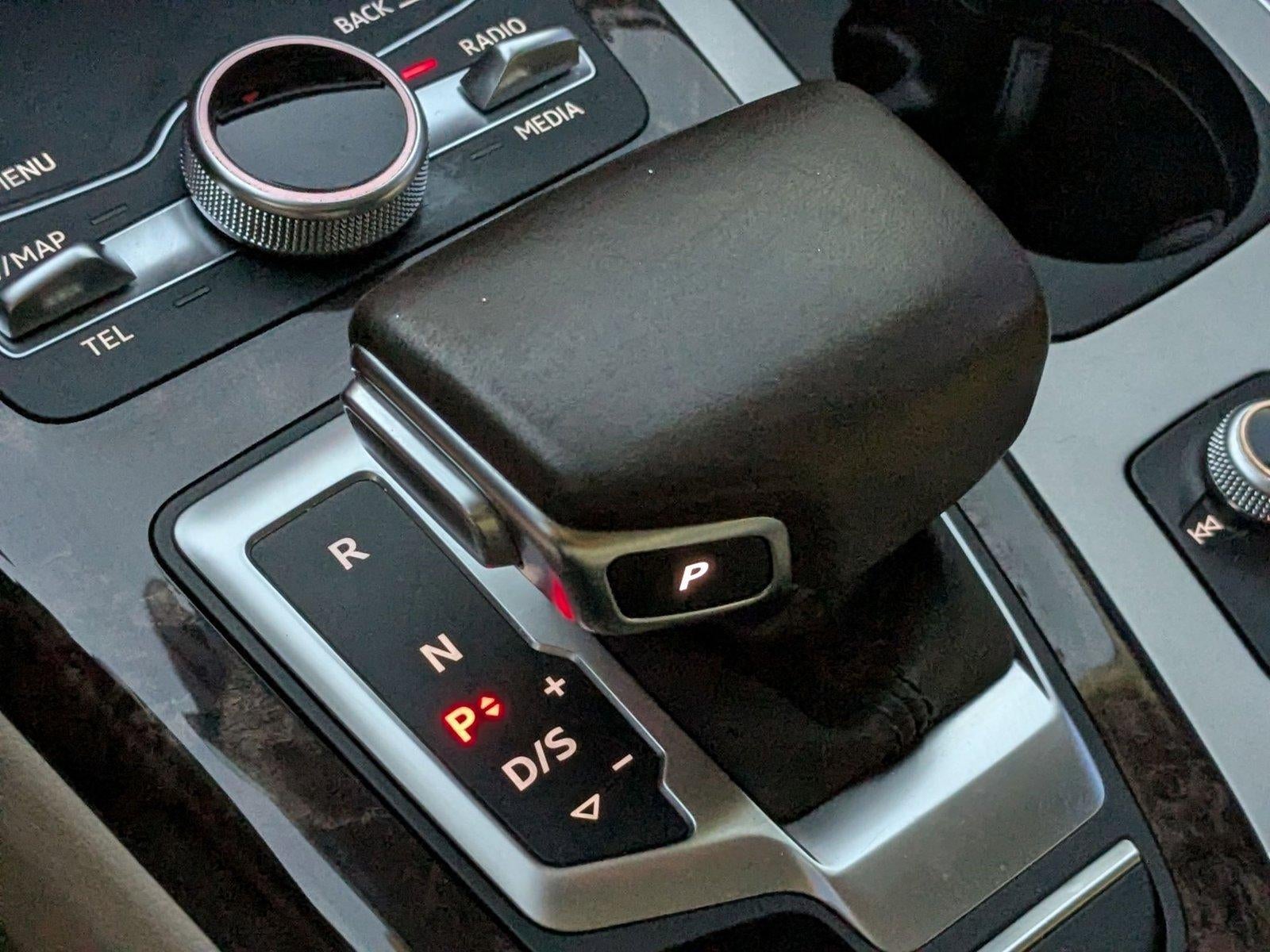 2019 Audi Q7 Premium Plus 45 TFSI quattro