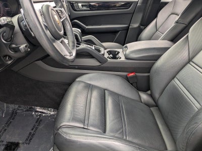 2023 Porsche Cayenne Platinum Edition AWD