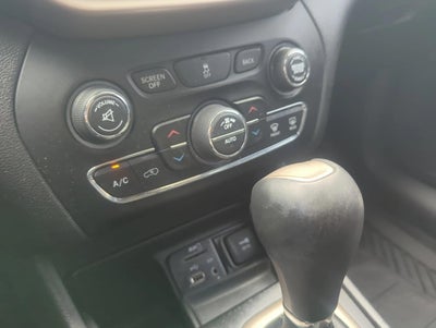 2017 Jeep Cherokee Limited FWD