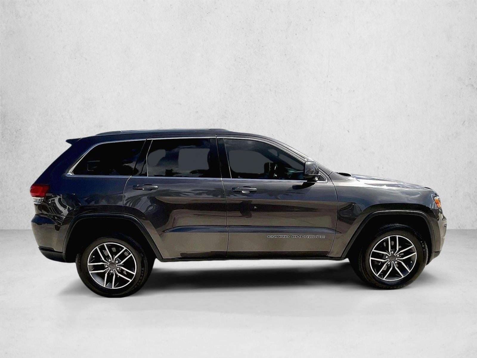 2020 Jeep Grand Cherokee Laredo E 4x2