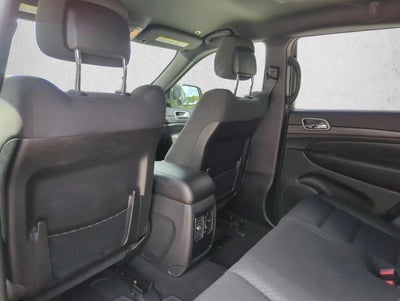 2019 Jeep Grand Cherokee Laredo 4x2