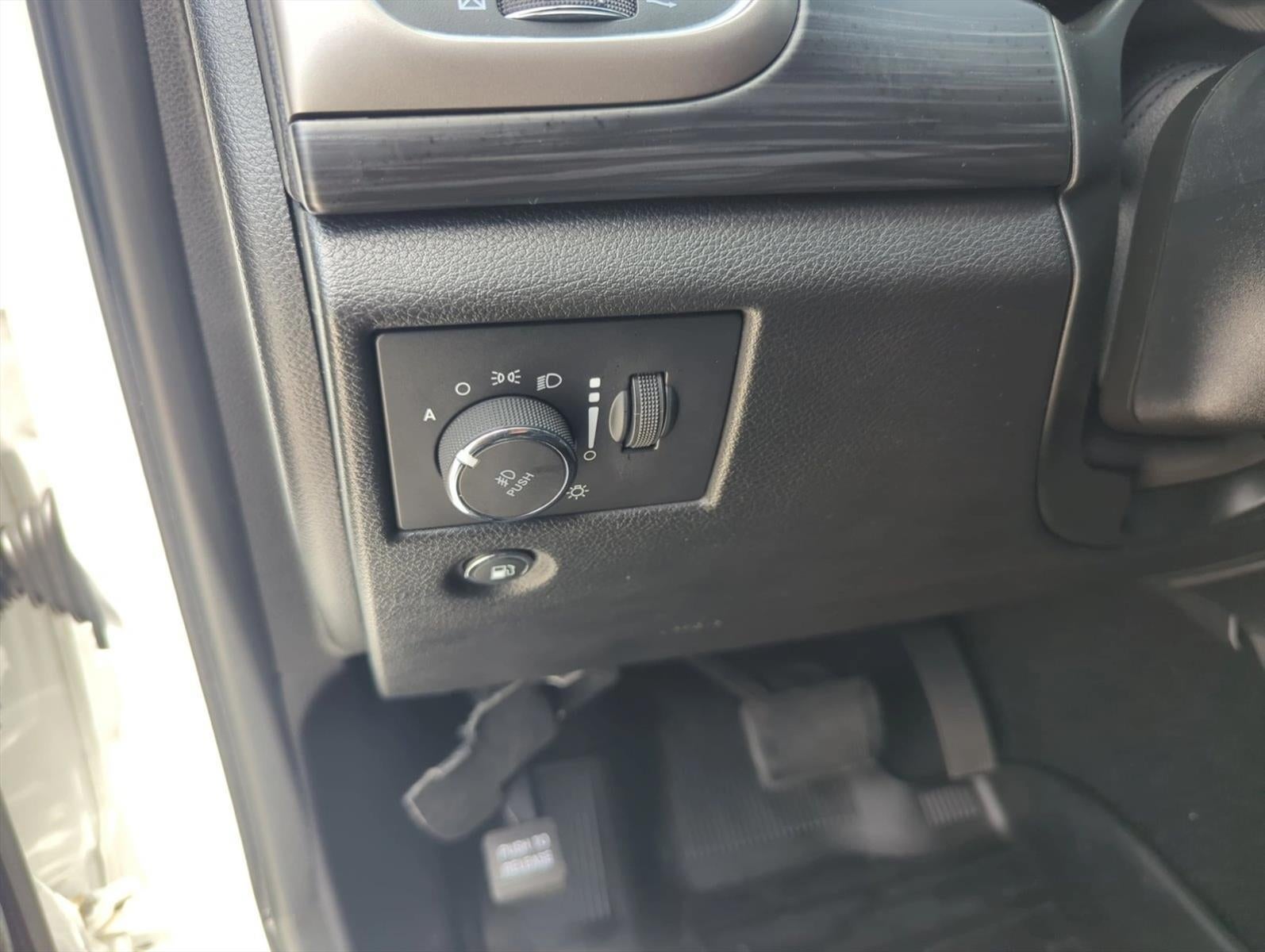 2021 Jeep Grand Cherokee Laredo X 4x4