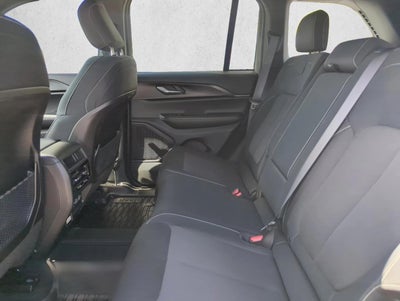 2025 Jeep Grand Cherokee Laredo 4x2