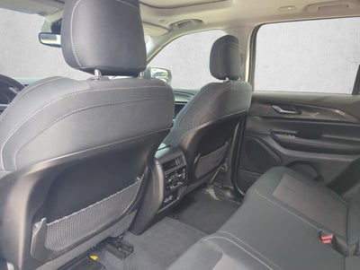 2023 Jeep Grand Cherokee Laredo 4x2