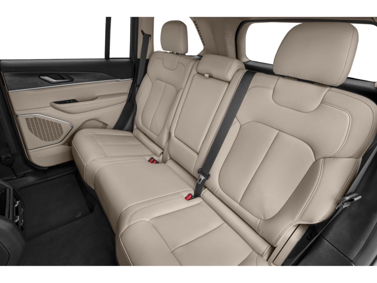 2023 Jeep Grand Cherokee Laredo 4x2